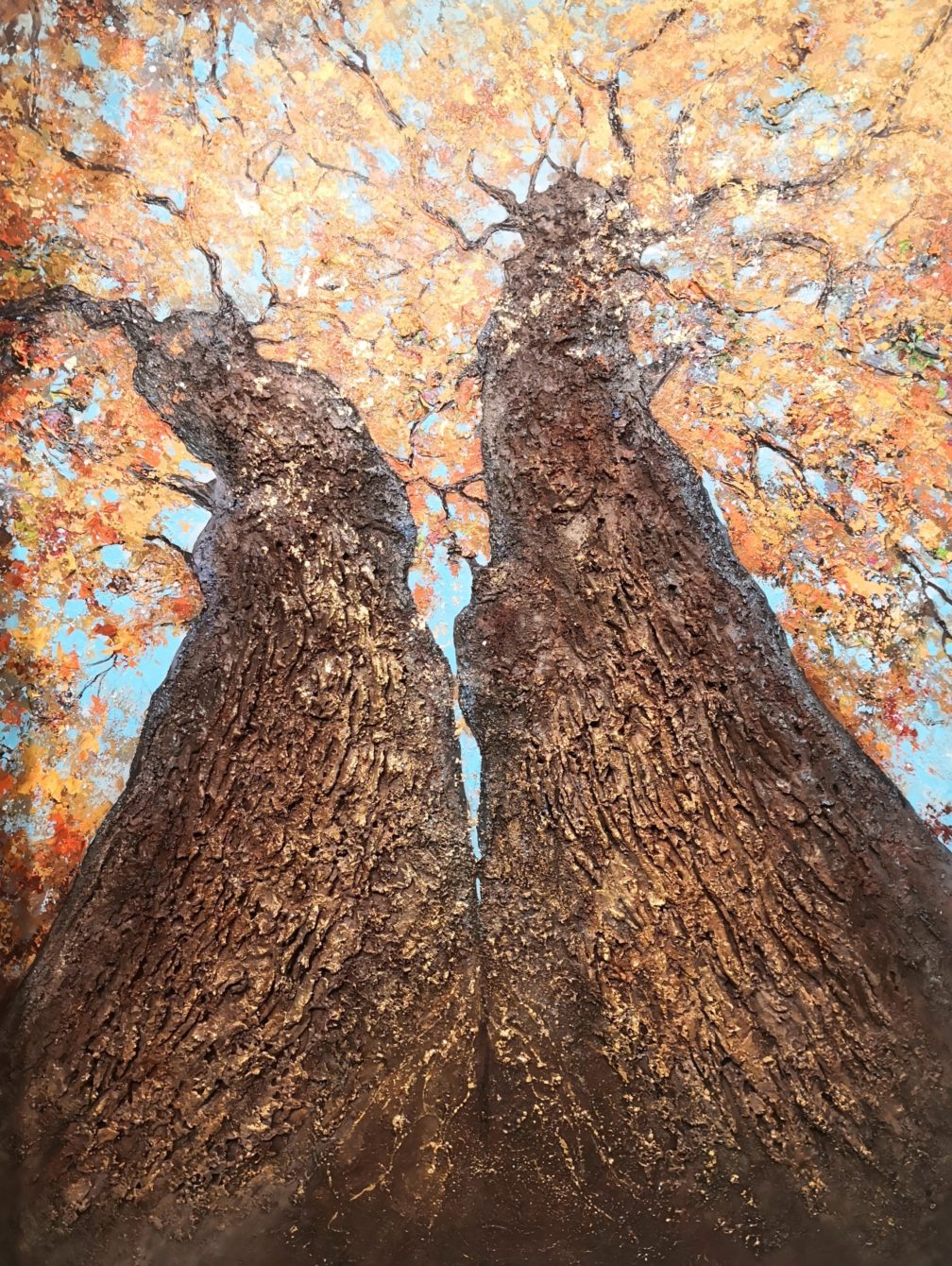 grande peinture- arbres amoueux- force de l'amour- couleurs- matière- oeuvre d'arbre grand format- doré